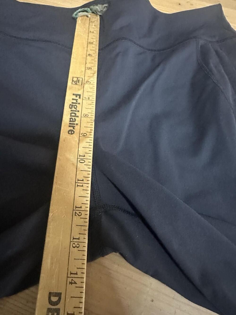 Duluth Trading Cargo Capri leggings Women's dark Grey Hike Camp Outdoors Lrg - Picture 10 of 14